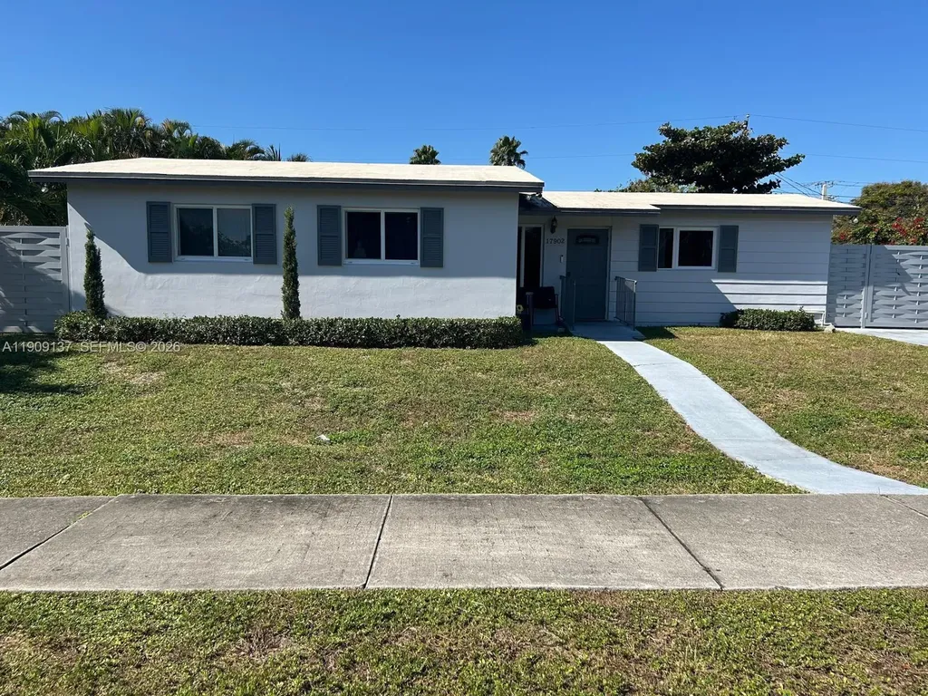 17902 NW 81st Court Hialeah FL 33015