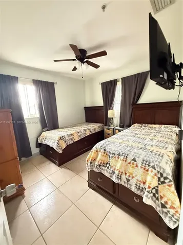17902 NW 81st Court Hialeah FL 33015