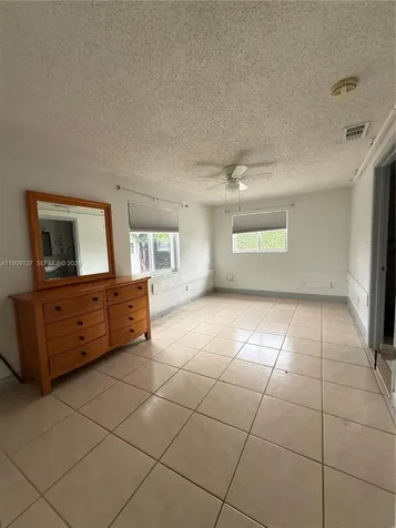 17902 NW 81st Court Hialeah FL 33015