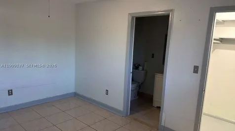 17902 NW 81st Court Hialeah FL 33015