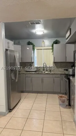 17902 NW 81st Court Hialeah FL 33015