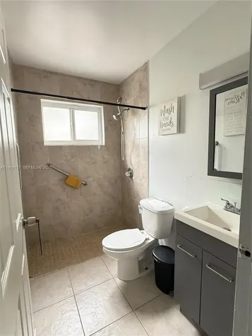 17902 NW 81st Court Hialeah FL 33015