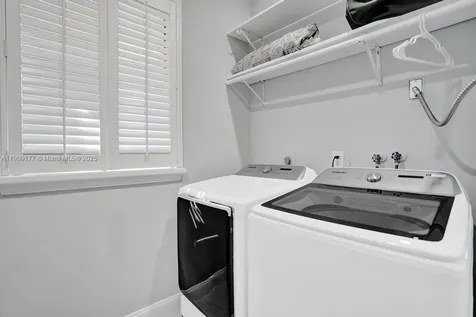 1109 SE 12th Street Deerfield Beach FL 33441