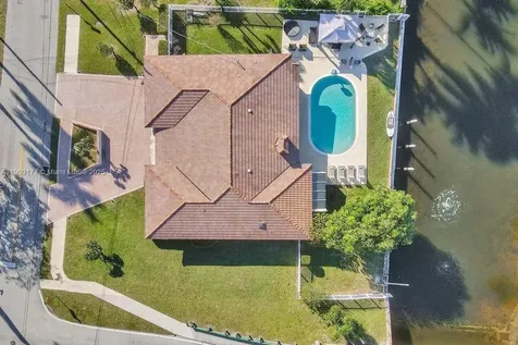 1109 SE 12th Street Deerfield Beach FL 33441