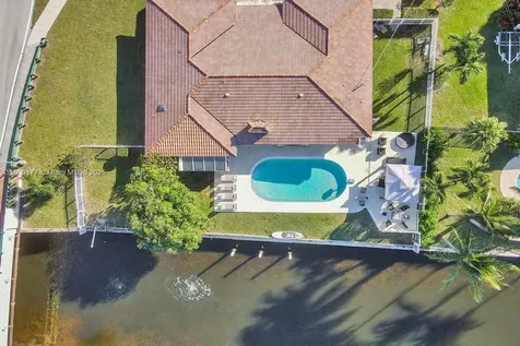1109 SE 12th Street Deerfield Beach FL 33441