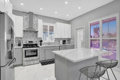 1109 SE 12th Street Deerfield Beach FL 33441