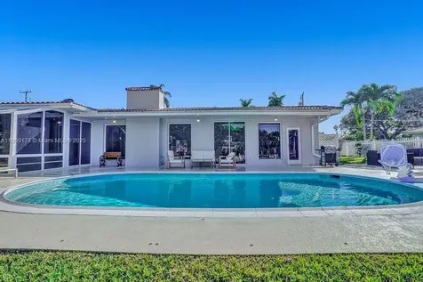 1109 SE 12th Street Deerfield Beach FL 33441