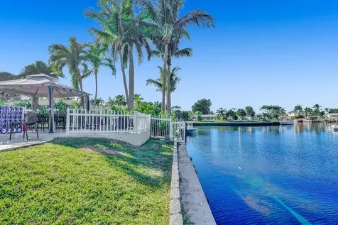 1109 SE 12th Street Deerfield Beach FL 33441