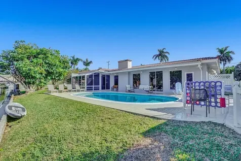 1109 SE 12th Street Deerfield Beach FL 33441