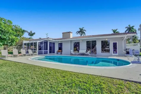 1109 SE 12th Street Deerfield Beach FL 33441