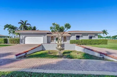 1109 SE 12th Street Deerfield Beach FL 33441