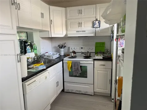 5501 Lakeside Drive Margate FL 33063
