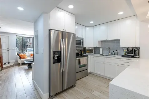 10037 SW 77th Court Miami FL 33156