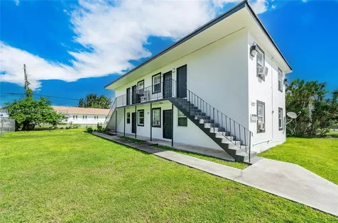 10015 SW 170th Terrace Miami FL 33157