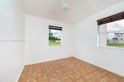 10015 SW 170th Terrace Miami FL 33157