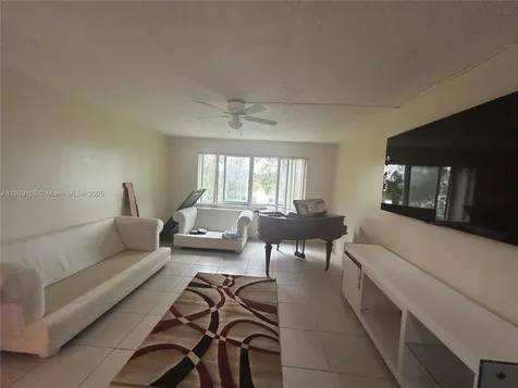 14850 Naranja Lakes Boulevard Homestead FL 33032