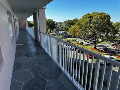 2560 NW 103rd Avenue Sunrise FL 33322