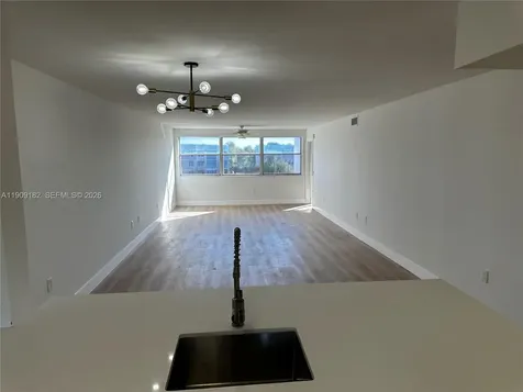 2560 NW 103rd Avenue Sunrise FL 33322
