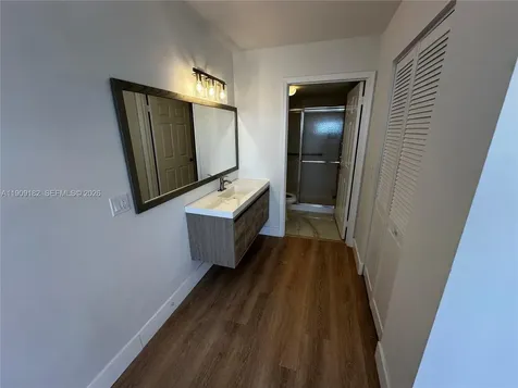 2560 NW 103rd Avenue Sunrise FL 33322