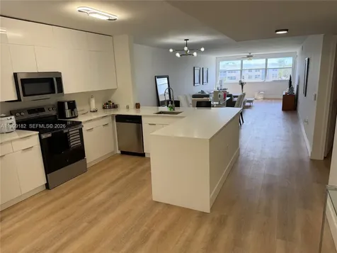 2560 NW 103rd Avenue Sunrise FL 33322