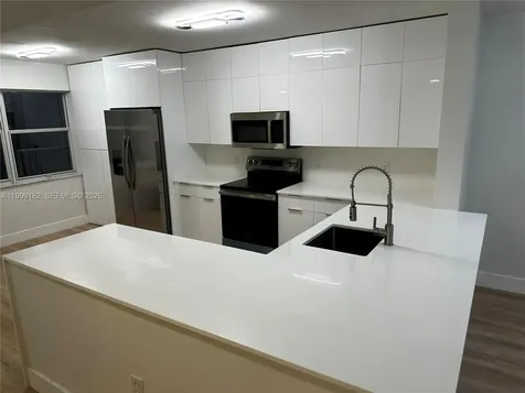 2560 NW 103rd Avenue Sunrise FL 33322