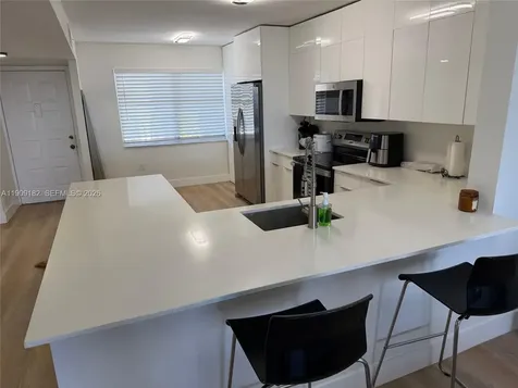 2560 NW 103rd Avenue Sunrise FL 33322