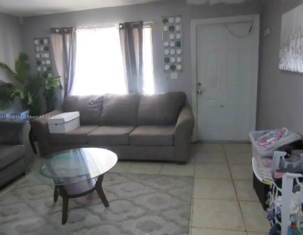 2800 NW 9th Place Fort Lauderdale FL 33311