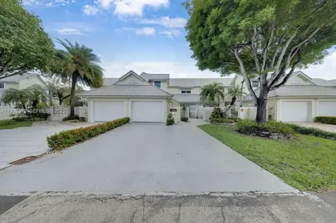 9933 NW 49th Terrace Doral FL 33178