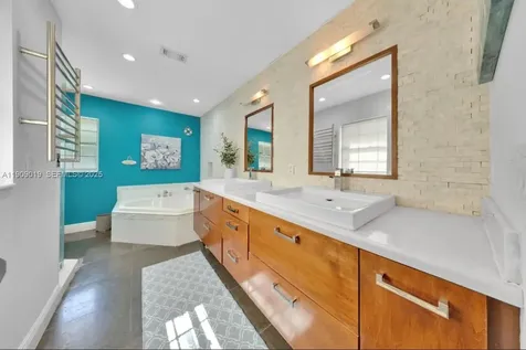 9933 NW 49th Terrace Doral FL 33178