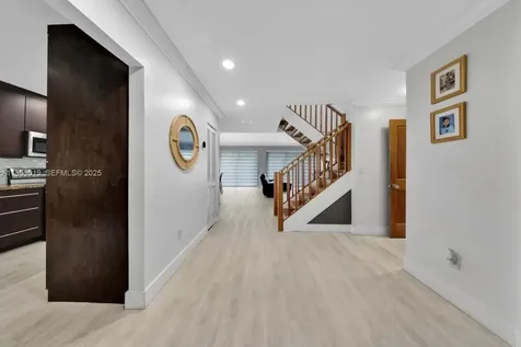 9933 NW 49th Terrace Doral FL 33178