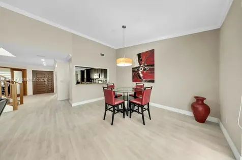9933 NW 49th Terrace Doral FL 33178