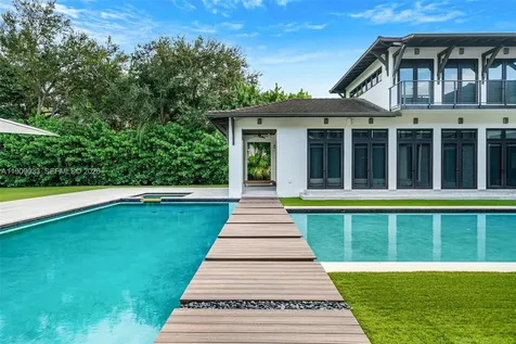 8961 SW 62nd Court Pinecrest FL 33156