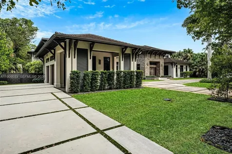 8961 SW 62nd Court Pinecrest FL 33156