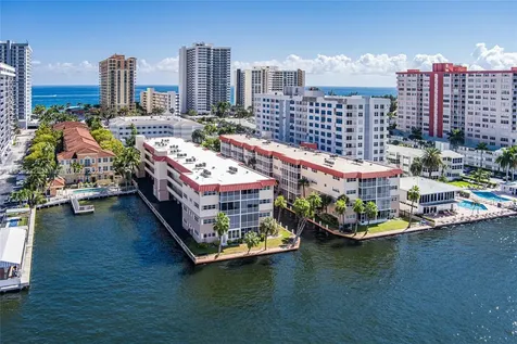 2081 S Ocean Drive Hallandale Beach FL 33009