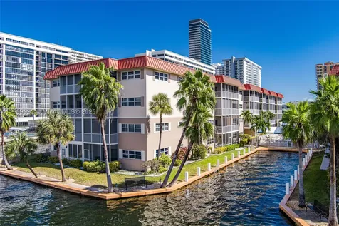 2081 S Ocean Drive Hallandale Beach FL 33009