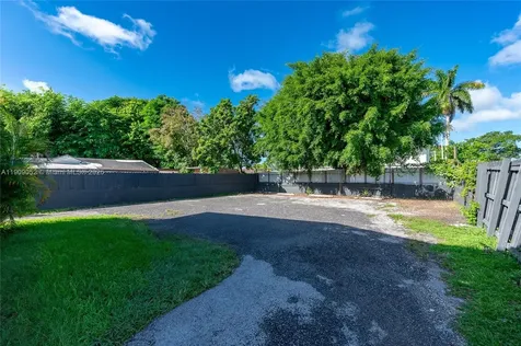 520 SW Krome Terrace Homestead FL 33030