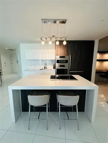 851 NE 1st Avenue Miami FL 33132