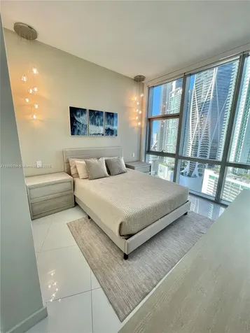 851 NE 1st Avenue Miami FL 33132