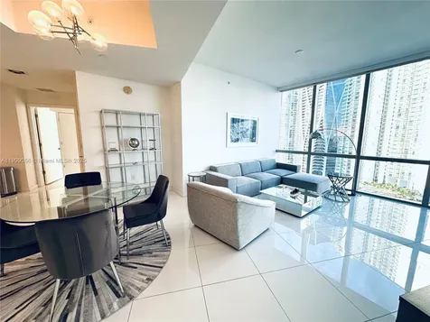 851 NE 1st Avenue Miami FL 33132
