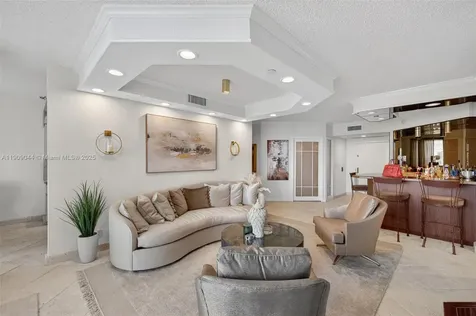 3000 Island Boulevard Aventura FL 33160
