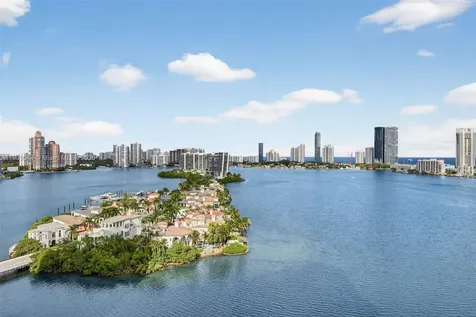 3000 Island Boulevard Aventura FL 33160