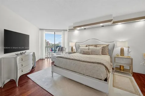 3000 Island Boulevard Aventura FL 33160