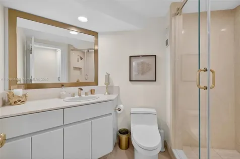 3000 Island Boulevard Aventura FL 33160