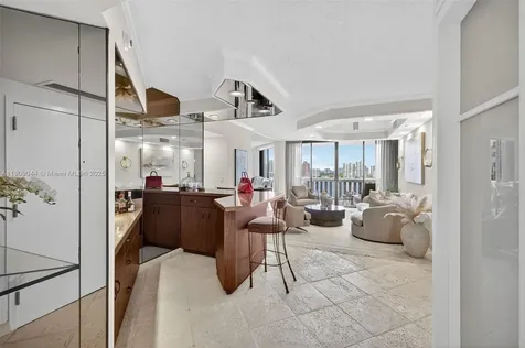 3000 Island Boulevard Aventura FL 33160