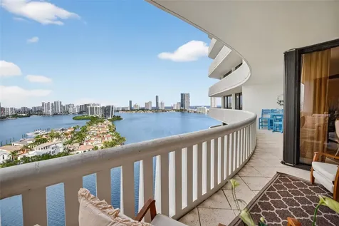 3000 Island Boulevard Aventura FL 33160