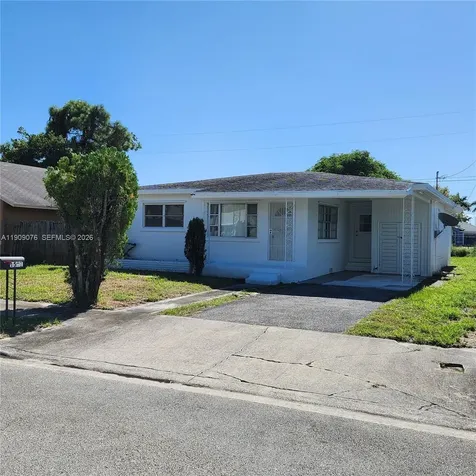 1547 W 10th Street Riviera Beach FL 33404