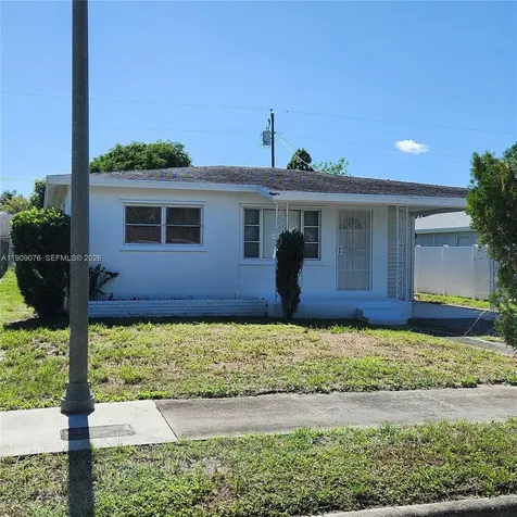 1547 W 10th Street Riviera Beach FL 33404