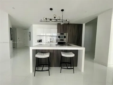 851 NE 1st Avenue Miami FL 33132