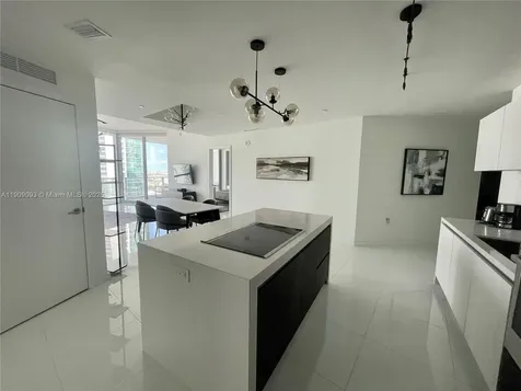 851 NE 1st Avenue Miami FL 33132