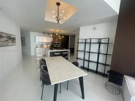 851 NE 1st Avenue Miami FL 33132